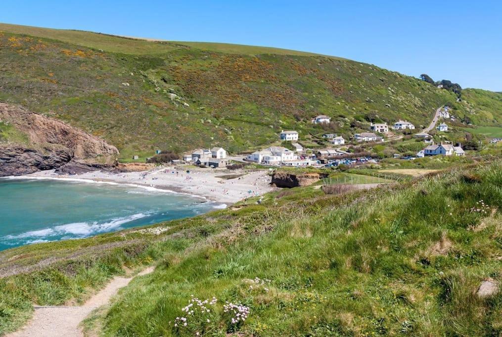 Kallowen Cottage At Crackington Haven, Near Bude And Boscastle, Cornwall ภายนอก รูปภาพ